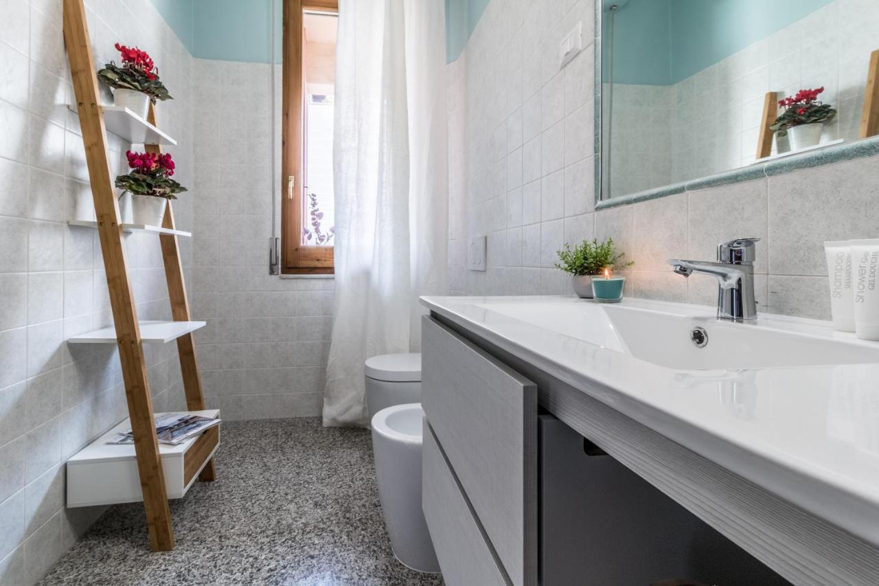 Boutique Apartments Collection-L'Attimo Fuggente ซัสซารี ภายนอก รูปภาพ